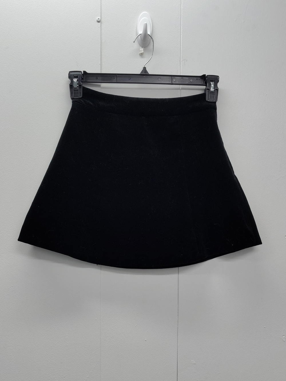 Seooocookie Velvet Black A-Line Mini Skirt Classic Dark Romantic Kfashion Sz XS